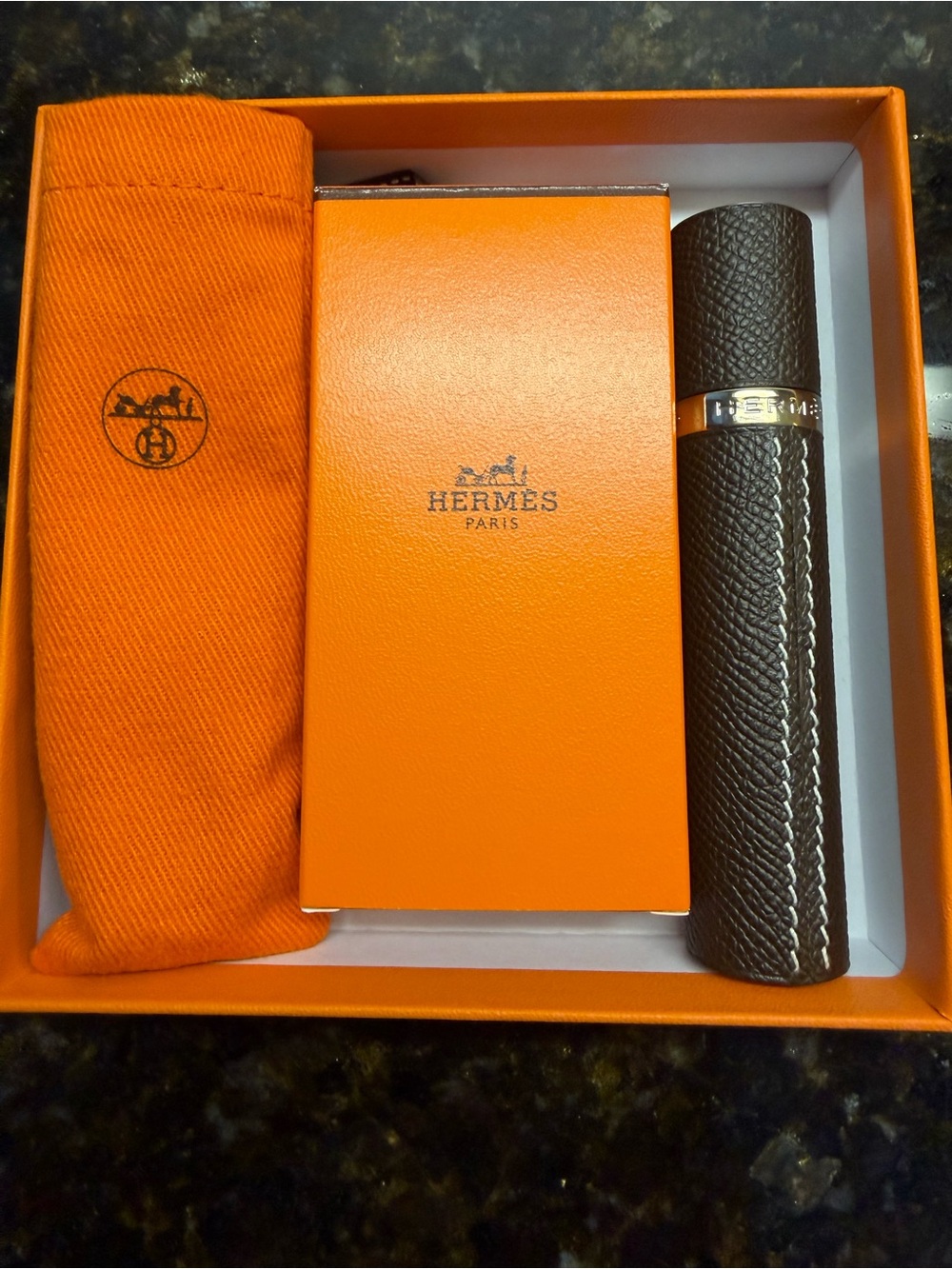 Hermes atomizer set, un jardin sur le Nil. Brand new